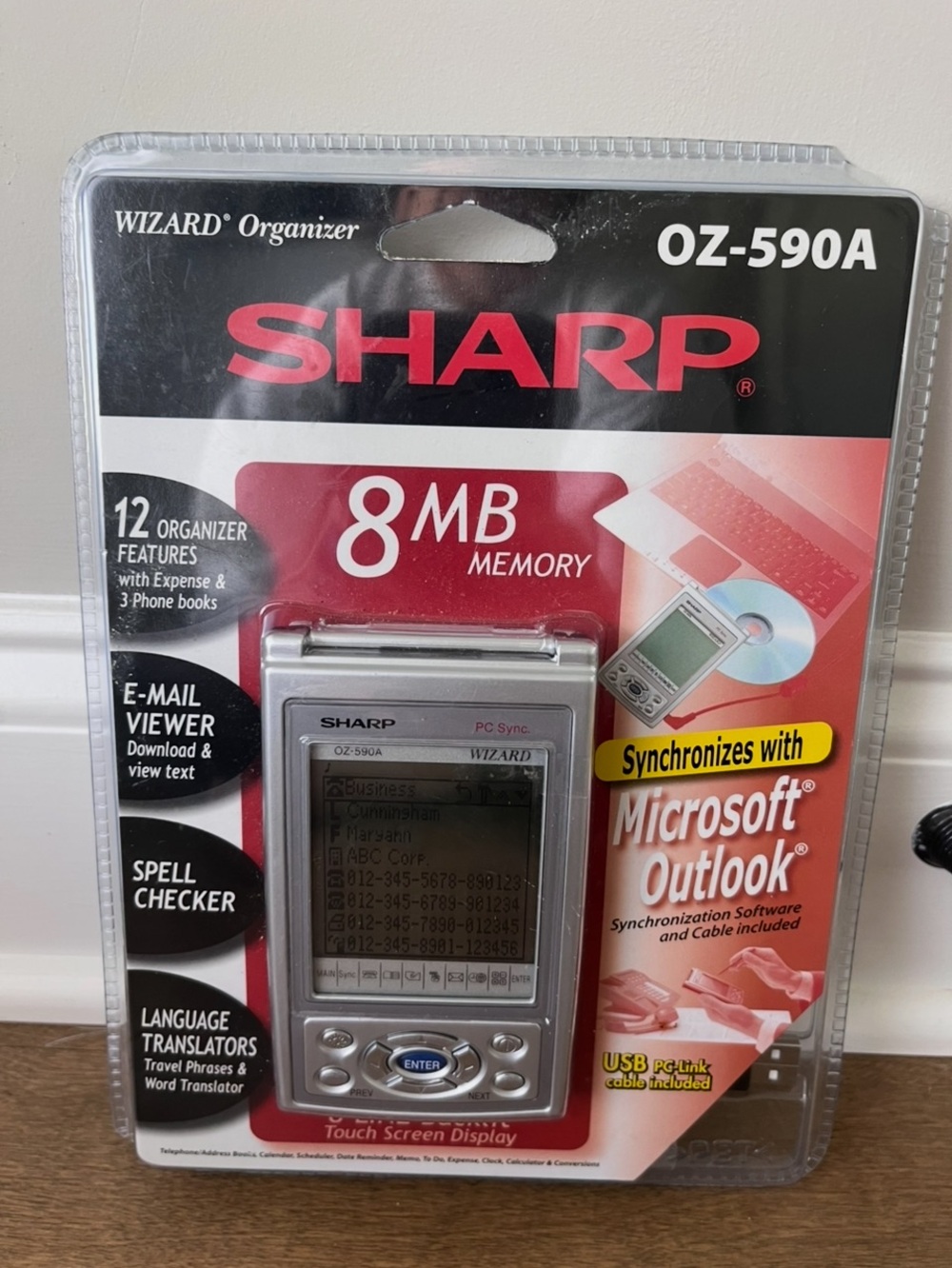 SHARP Wizard Organizer OZ-590 8 mb Memory / Translator